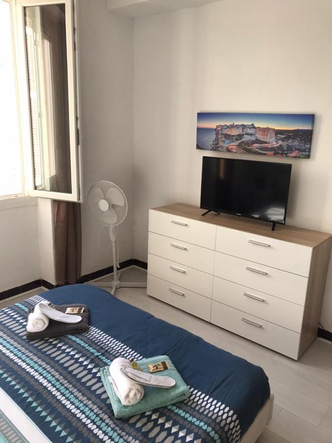 **** Mer Sea 1 A 8 Personnes 80M2 A 120M De La Mer **** Аяччо Экстерьер фото